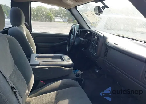 2004 Chevrolet Silverado 1500 из США, поврежденный, VIN 1GCEC14X44Z282736